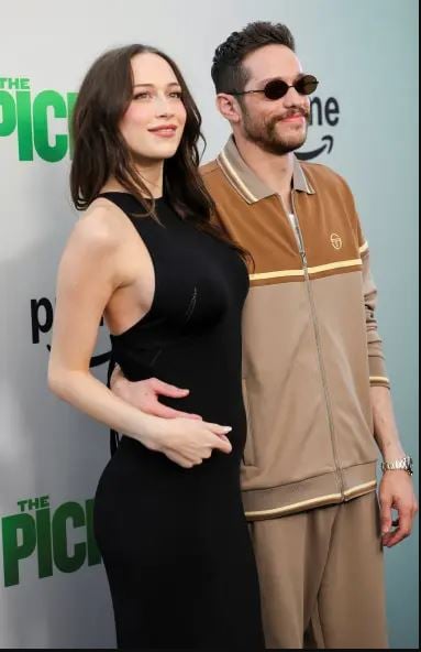 Pete Davidson girlfriend Elsie Hewitt debuts baby bump at red carpet
