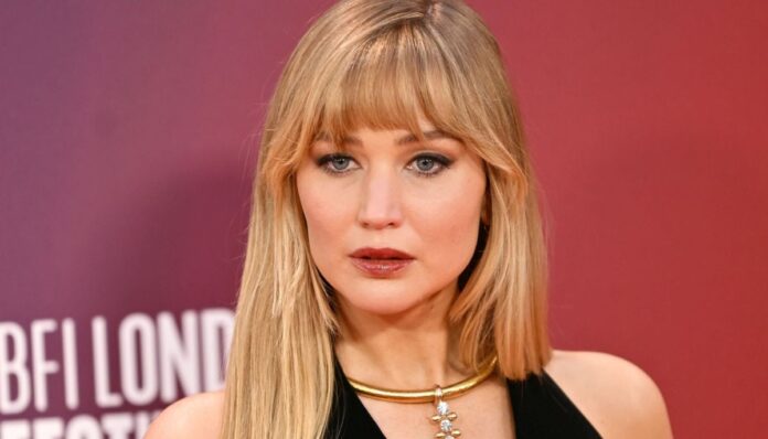 Jennifer-Lawrence-opens-up-about-struggling-with-post-baby-body.jpg